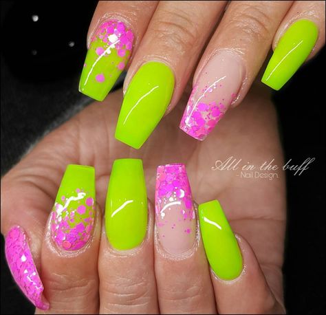 @colourmeprettygelpolish ~ Lime Cooler & No Wipe Diamond gloss topcoat @glitter_heaven_australia ~Tropical Chunky Set- Watermelon Fizz… Green And Pink Nails, Green Nail Design, Nail Design Acrylic, Lime Green Nails, Green Acrylic Nails, Glitter Nails Acrylic, Spring Acrylic Nails, Long Acrylic Nail Designs, Green Nail Designs