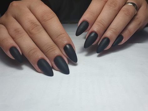 Almond Black Acrylic Nails, Black Stiletto Nails Short, Matte Black Nails Almond, Black Matte Nails With Glossy Tips, Matte Black Gel Nails, Black Almond Acrylic Nails, Matte Black Acrylic Nails, Pointy Black Nails, Matte Black Almond Nails