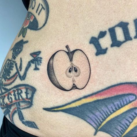 Michele Volpi ⋆ tattoo artist on Instagram: ““Tiny half a apple; 5cm” (no-filter video on the right) Thanks a lot to my sweet colleague @olimpiaquartieri! - #botany” Simple Apple Tattoo, Half Apple Tattoo, Apple Slice Tattoo, Bitten Apple Tattoo, Red Apple Tattoo, Apple Core Tattoo, Apple Tattoo Ideas, Tattoo Apple, Apple Tattoos