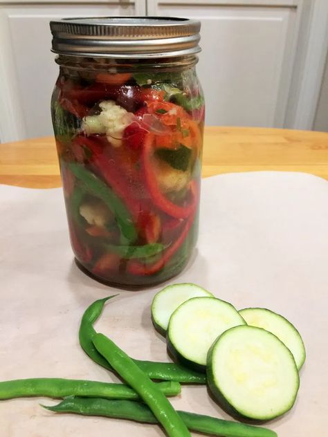 Marinated vegetables is a great way to use some of your garden produce. This recipe is simple to make and versatile to use. Marinated Veggies, Marinade Vegetables, Marinated Vegetables Raw, Vegetable Marinade, Veggie Bites, Easy Canning, Marinated Vegetables, Raw Vegetables, Summer Vegetable