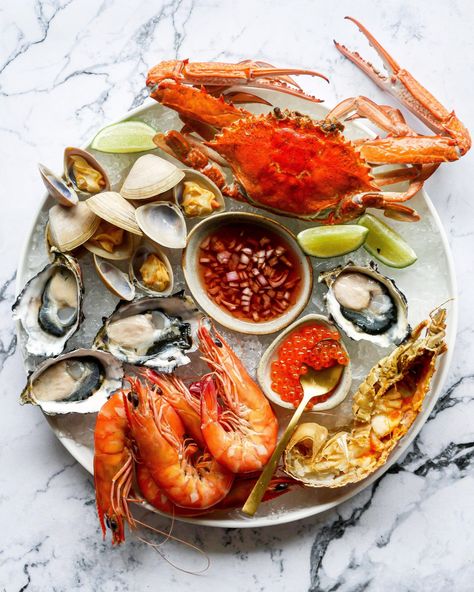 Good Friday Seafood Platter with prawns oysters crab bugs clams caviar & mignonette sauce #food #meal #foods #healthyfood #keto Seafood Platter Photography, Crab Food Photography, Seafood Food Photography, Mignonette Sauce, Seafood Photography, Seafood Plates, Seafood Platter, Crab Recipes, Sea Food