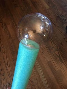 Diy Witch Staff, Diy Maleficent Staff, Witch Staff Diy, Scepter Diy, Sia Costume, Staff Tutorial, Diy Crystal Ball, Diy Witch Costume, Maleficent Costume Diy