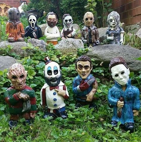 Spooky Garden, Garden Gnomes, Garden Gnome, Movie Monsters, Painting Digital, Gnome Garden, Movie Lover, Iconic Movies, Halloween Horror