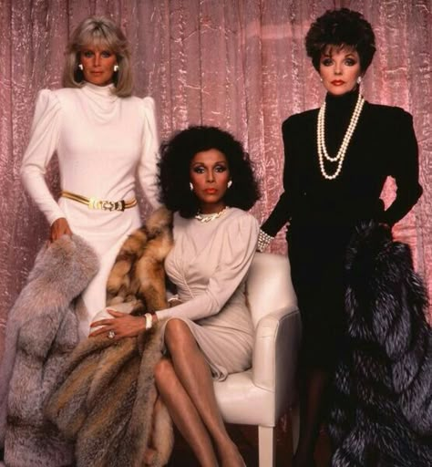 Diahann Carroll, Linda Evans, and Joan Collins~ Dynasty Retro Party Outfit, 70s Fashion Disco, Diahann Carroll, Linda Evans, 80s Girl, Disco Fashion, Black Glamour, Vintage Black Glamour, Three Women