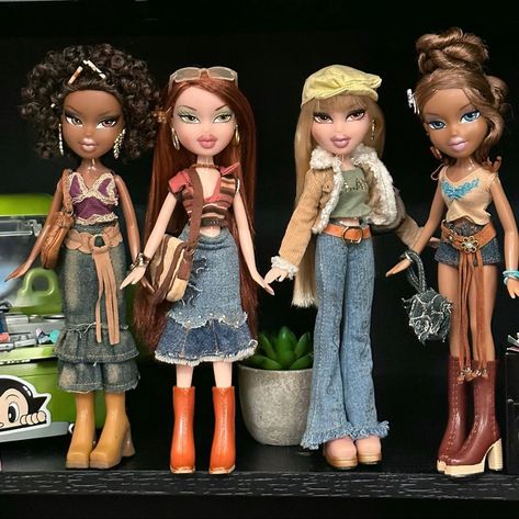 Bratz Dolls Aesthetic 2000s, Bratz Dolls Y2k, 2000s Fashion Aesthetic Bratz, Bratz Fashion Pixiez Breanna, Brats Outfit Aesthetic, 2000s Bratz Outfits, Bratzcore Outfits, Bratz Yasmin Outfit, Bratz Summer Outfits