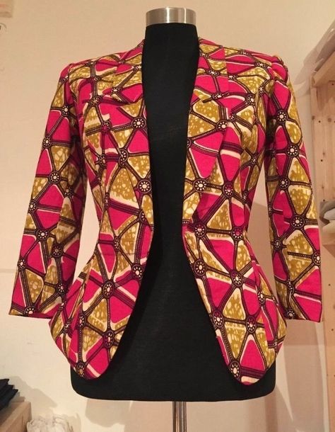 Ankara Jacket Styles, African Print Pants, African Shirt, Ankara Jackets, African Blouses, Perfect Job, African Tops, Traditional African Clothing, African Print Tops