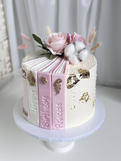 Cute Birthday Cake Ideas, Book Birthday Cake, Cake Painting Tutorial, Cupcakes Design, Birthday Cake Decorating Ideas, Elegant Birthday Cakes, Book Cake, Pink Birthday Cakes, Mini Cakes Birthday