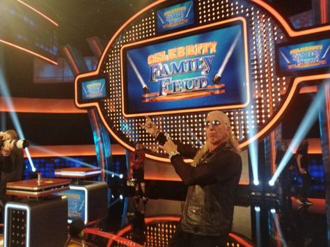 Dee Snider's Family Feud Episode Airs This Sunday | MetalSucks || This Sunday on 'Family Feud,' Twisted Sister's Dee Snider and his family face off against that of former NFL quarterback Terry Bradshaw. https://www.metalsucks.net/2021/06/17/dee-sniders-family-feud-episode-airs-this-sunday/ Dee Snider, Richard Dawson, Metal Horns, Island Life Style, Twisted Sister, Tv Show Games, Celebrity Families, Steve Harvey, Family Feud