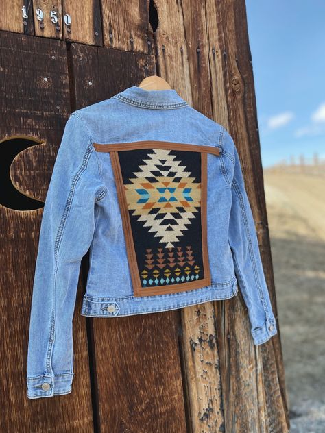 Excited to share the latest addition to my #etsy shop: Western Denim Jacket With Wool, wool jacket, western jacket, jean jacket, denim jacket https://etsy.me/3iGFRxG #westernstyle #handmade #pendletonwool #westernjacket #denimjacket #jeanjacket #westernfashion #western Western Denim Jacket, Jean Jacket Diy, Southwest Pattern, Diy Denim Jacket, Patch Denim, Demin Jacket, Denim Texture, Diy Jacket, Western Jacket