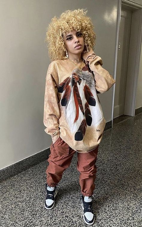 Jordan Outfits Womens, Alt Outfits, Tomboy Style Outfits, Dope Fashion, Streetwear Fashion Women, Tomboy Fashion, Street Wear Urban, Cute Simple Outfits, Streetwear Outfits