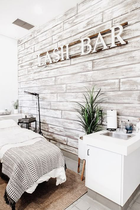 Light and bright rustic-chic spa room inspiration - perfect for a massage, facial, or makeup station. Briar Barn Inn, an inn and restaurant in Rowley, Massachusetts. BriarBarnInn.com | Rachel Buckley Photography Salon Interior Design Ideas, Nail Salon Interior Design, Lash Room Decor, Beauty Room Salon, Esthetician Room Decor, Esthetics Room, Spa Room Decor, Hair Salon Interior, Esthetician Room