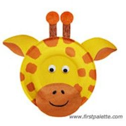 Giraffes are a funny and gangly wild animal that intrigues all young children. Add this delightful critter to your paper plate zoo collection. Kids Crafts Paper, Paper Plate Art, Jungle Crafts, Zoo Crafts, Paper Plate Animals, Giraffe Crafts, Animals Craft, Paper Plate Crafts For Kids, Animal Crafts For Kids