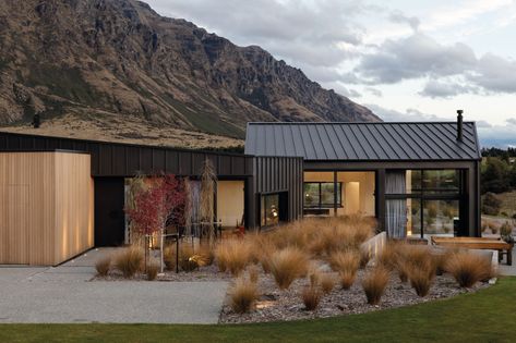 Elemental: Jack's Point house | Architecture Now Steel Framing, Modern Barn House, Built In Furniture, Modern Barn, Barn House Plans, Queenstown, Barn Style, Barn House, House Inspiration