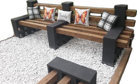 Diy Outdoor Couch Cinder Blocks, Cinder Block Furniture, Diy Fire Pit Ideas, Outside Benches, Cinder Block Bench, Outdoor Patio Ideas Backyards, Diy Outdoor Seating, Diy Backyard Patio, Fire Pit Landscaping