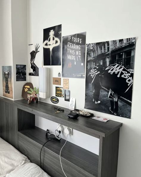 Men Room Ideas Bedrooms Masculine, Nyc Dream, Mens Bedroom Decor, Retro Room, Room Redesign, Edgy Wallpaper, Apartment Decor Inspiration, Room Design Bedroom, Dream Room Inspiration