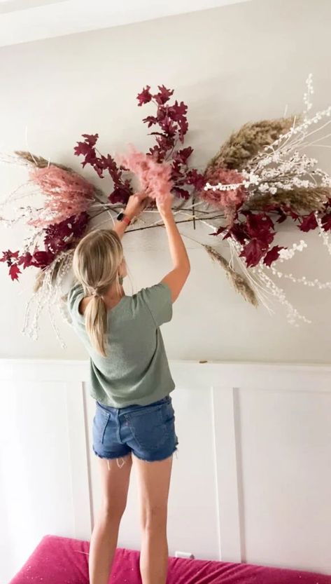 DIY Floral Wall Hanging for Fall - Paisley + Sparrow Dried Flowers Ideas Wall Decor, Floral Wall Arrangements Decor, Pampas Grass Wall Arrangement Diy, Diy Wall Floral Arrangements, How To Hang Flowers On Wall, Dried Floral Wall Decor, Diy Pampas Wall Decor, Floral Wall Art Diy, Diy Floral Wall