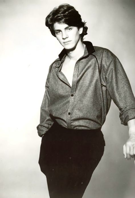 Eric Roberts 70s Singers, Richard Thomas, Robert Young, Eric Roberts, Historical Documents, The Perfect Guy, Hottest Guy Ever, Dream Guy, Most Beautiful Man