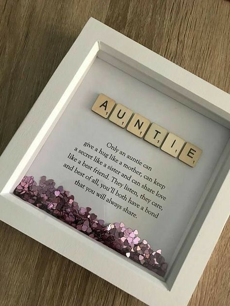 Scrabble Frame, Navidad Diy, Cadeau Diy, Crafty Gifts, Aunt Gifts, Gifts To Make, Diy Gift Ideas, Wrapping Ideas, Shadow Boxes