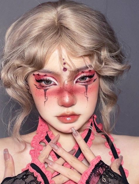 Lip Shine Drawing, Scary Teeth Makeup, Happy Sketch Ideas, Glam Outfit Aesthetic, Pink Goth Makeup, Alternative Makeup Looks, Music Wallpapers, Egirl Makeup, Drag Make-up