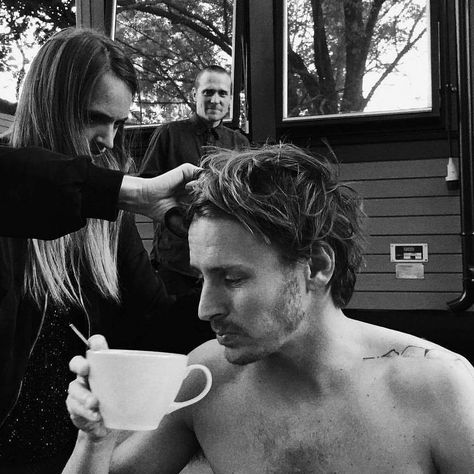 Getting A Haircut, Ben Howard, A Haircut, Emerald Isle, Inspirational People, Behind The Scenes, Hair Cuts, Historical Figures, Couple Photos