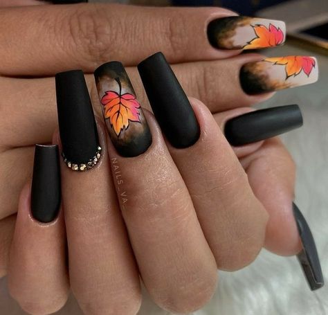 Thanksgiving Nail Designs, Autumn Nail, Tree Nails, Fall Nail Trends, Fall Gel Nails, Fall Nail Art Designs, Thanksgiving Nails, Coffin Nails Long, Fall Nail Art