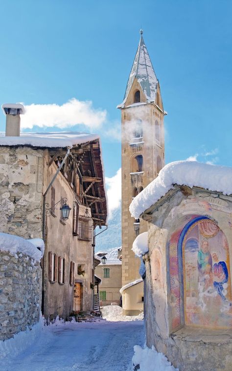 Bormio: The town in the Italian Alps that's secretly better if you can't ski Alpine Restaurant, Ski Bunnies, Italian Alps, Thermal Bath, Ski Holidays, British Airways, Ski Lift, Cross Country Skiing, Medieval Town