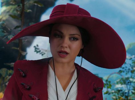 Mila Kunis in Oz The Great and Powerful Mila Kunis Oz, Oz The Great And Powerful, The Witches Of Oz, Witch Photos, Sam Raimi, Wicked Witch Of The West, Disney Live Action, James Franco, Rachel Weisz