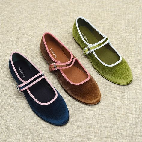 LBSFY - Spanish style Flats Round Toe Women's Shoes Velvet Flats Fashion Mary Jane Shoes Women Shoes Green Blue Brown Mary Jane Shoes Outfit, Velvet Shoe, Style Flats, Velvet Flats, Shoes Green, Heart Shoes, Shoes Photography, Ballerina Shoes Flats, Stylish Jeans