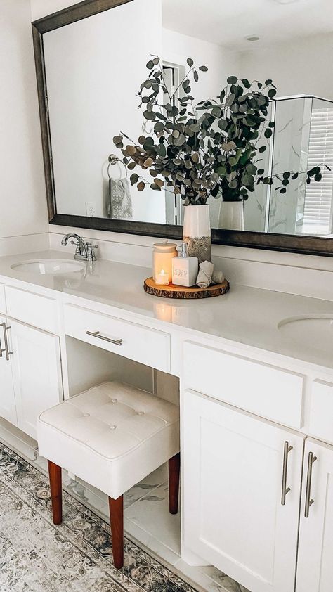 Double Vanity Decor, Double Sink Decor, Double Sink Bathroom Vanity Decor, Double Sink Bathroom Ideas Decor, Master Bathrooms Decorations, Vase With Stems, Bathroom Sink Decor Ideas, Double Sink Bathroom Ideas, Bathroom Sink Fixtures