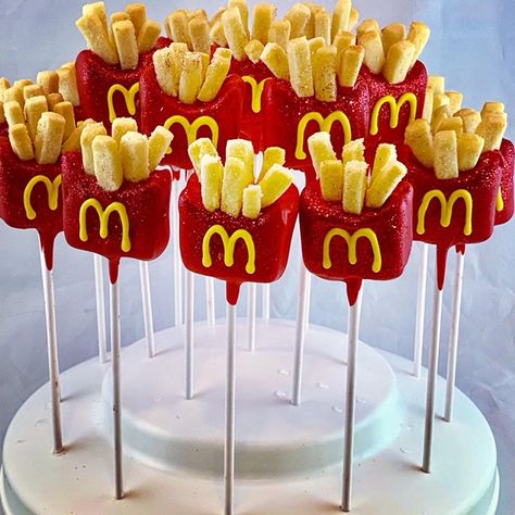 DIY: Cake Pops that look like McDonalds French Fries Mcdonald’s Cake Ideas, French Fries Cake, French Fries Birthday Party Ideas, Mcdonalds Cake, Mcdonalds Birthday Party Ideas, Mcdonalds Party, Mc Donald Birthday, Mc Donald Party, Mc Donald Cake