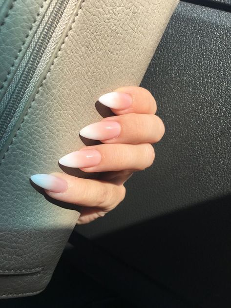 White Tip Nail Designs, Nails Gorgeous, Almond Nails French, White Tip Nails, Unghie Sfumate, Nail Designs Pictures, Nails Ombre, Beige Nails, Colorful Nails