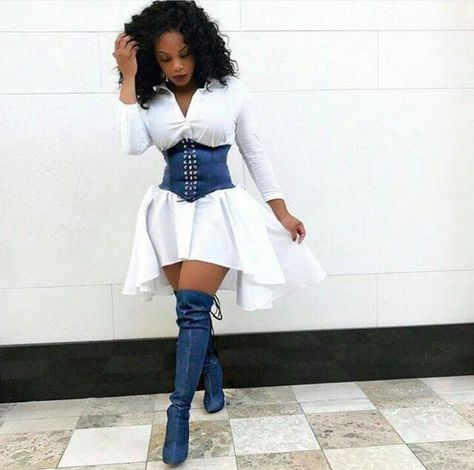 Corset Outfit Jeans, White Corset Outfit, Plus Size Birthday Outfits, Corset Outfit, Shirt Dress Outfit, Fall Attire, All Jeans, White Corset, Outfit Jeans