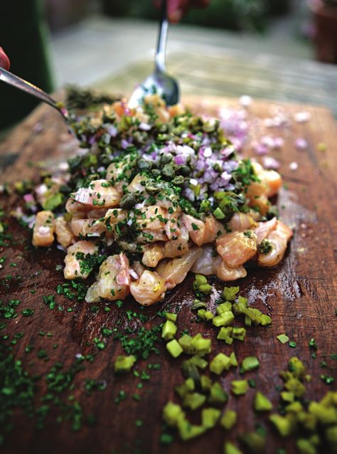 Wow - Salmon Tartare from River Cottage Fish Hugh Fearnley Whittingstall Recipes, River Cottage Recipes, Tartare Recipe, Grilled Trout, Hugh Fearnley Whittingstall, Cottage Recipes, Moral Issues, Salmon Tartare, Trout Recipes