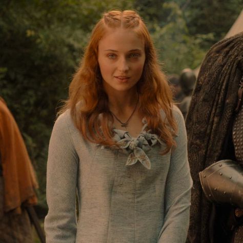 sansa stark screencap & pfp ; game of thrones - season 1, episode 2 'the kingsroad' Game Of Thrones 3, House Stark, Sansa Stark, A Song Of Ice And Fire, Narnia, Season 1, Pretty People, Game Of Thrones, Favorite Character