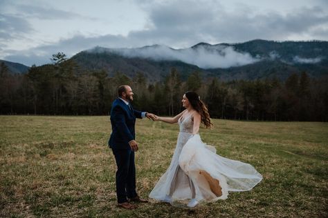 Cades Cove Wedding Photos, Cades Cove Tennessee Wedding, Gatlinburg Tennessee Elopement, Cades Cove Wedding, Gatlinburg Tn Wedding, Gatlinburg Elopement, Gatlinburg Wedding, Tennessee Elopement, Gatlinburg Weddings