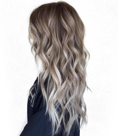 Brown Hair With Blonde Balayage, Warm Blonde Hair, Hair Winter, Rambut Brunette, Blond Ombre, Blonde Balayage Highlights, Blond Balayage, Hair Color Unique, Balayage Blonde