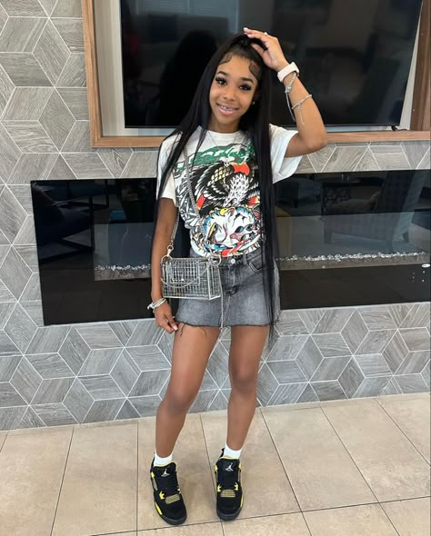 Ed Hardy Skirt Outfit, Ed Hardy Outfit Black Women, Ed Hardy Outfit, Fly Outfit, Cute Skirt Outfits, Swag Outfits For Girls, Fly Girl, Teenage Fashion