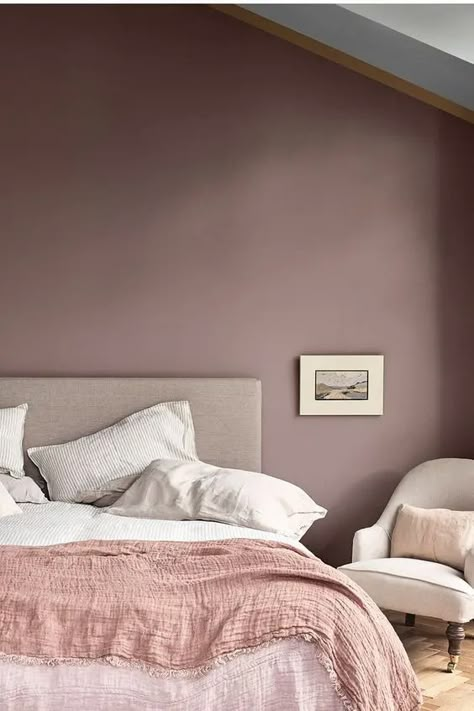 Mauve Bedroom, Dusty Pink Bedroom, Neutral Bedding, Neutral Furniture, Bedroom Wall Colors, Dekorasi Kamar Tidur, Spare Bedroom, Pink Room, Aesthetic Bedroom