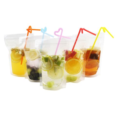 Mocktail Drinks, Drink Pouches, Summer Drink Recipes, Pouch Bags, Capri Sun, Food Pouch, Iced Drinks, Plastic Glass, Mocktails