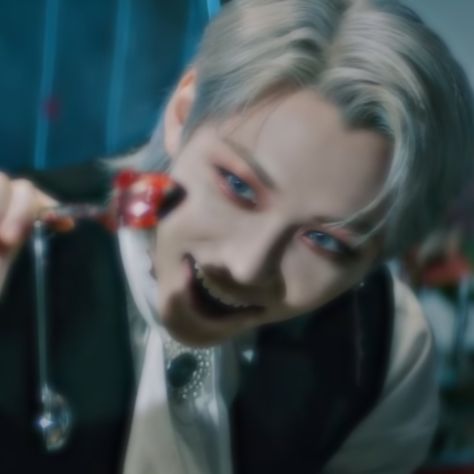 lee felix icon Kids Tumblr, Straykids In, Hyun A, Halloween Icons, Kids Icon, Felix Stray Kids, Kids Pictures, K Idols, Lee Know