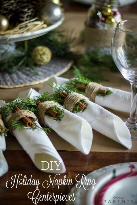 Diy Serviette Holder, Diy Napkin Holder Rings, Napkin Crafts Ideas, Paper Napkin Folding Ideas Christmas, Napkin Holder Centerpiece, Christmas Napkin Rings Diy, Napkin Holder Ideas, Diy Christmas Napkins, Twine Holder