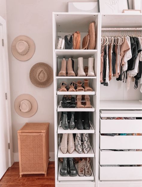 Laundry Basket In Bedroom, Laundry Basket Bedroom, Portugal Apartment, Laundry Bedroom, Dorm Inspo, Kids Wardrobe, Tiny Bedroom, Laundry Basket, Shoe Rack