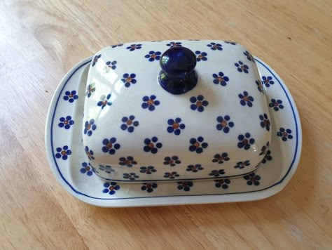 Pottery Painting Butter Dish, Ceramic Butter Dish, Butter Dish, Pottery Painting, Ceramic Painting, Butter, Ceramics, Pattern