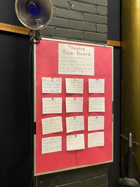 Red bulletin board with white note cards pinned to it. Top card says theatre task board. Below are cards with tasks to complete. Theatre Teacher Outfits, Theatre Classroom Ideas, Theatre Bulletin Board Ideas, Theater Classroom Ideas High Schools, Drama Teacher Classroom, Theatre Classroom Decor, Theatre Teacher Classroom, Middle School Theatre, Theater Classroom