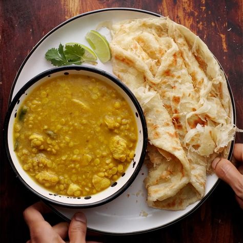 Flaky Porota and Chana Dal Combo, chicken chana dal, porota recipes, dal, chana dal Banglar Rannaghor, Ginger Paste, Flat Pan, Chana Dal, Indian Street Food, Bay Leaf, Garlic Paste, Hearty Breakfast, Instant Yeast