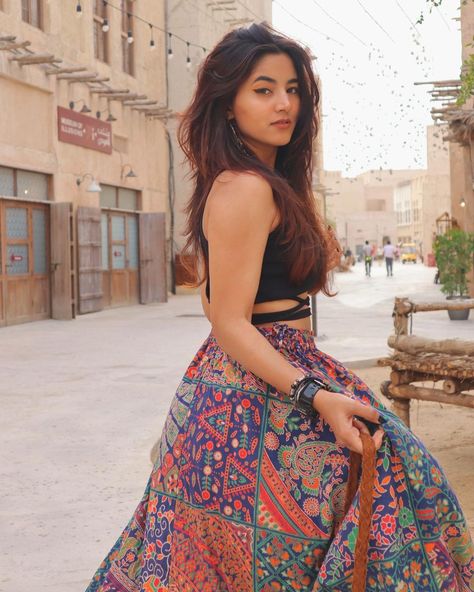 Michu Somya Gupta, Western Looks, Somya Gupta, Long Skirt Outfits, Casual Indian Fashion, Desi Fashion Casual, Trendy Dress Outfits, Dress Indian Style, Photography Poses Women