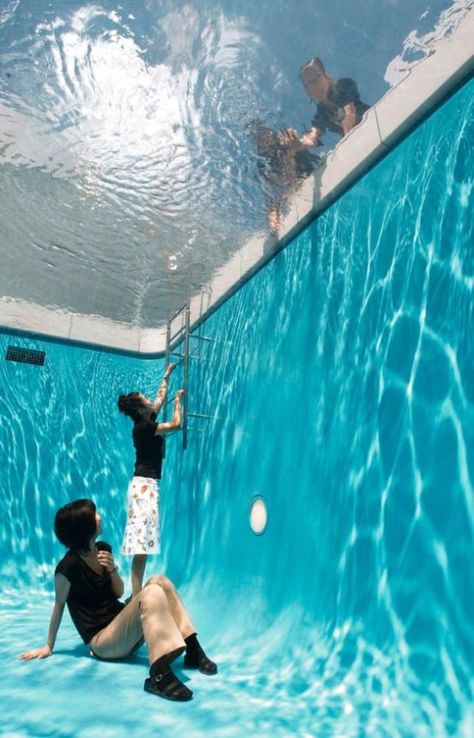 Leandro Erlich: Swimming Pool Swimming Pool Art, Pool Art, Pool Installation, Kanazawa, Water Art, Art Brut, Big Art, Wow Art, Easy Ideas