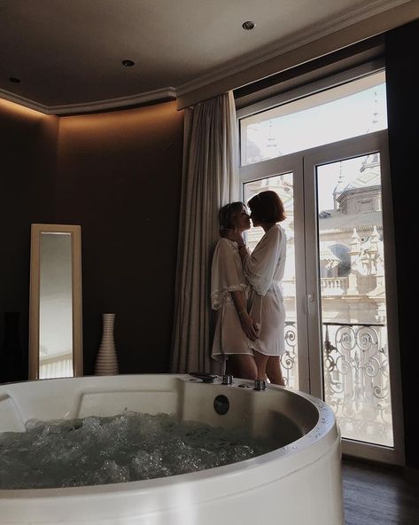 Luxury Lesbian Couple Aesthetic, The Love Club Wlw, Rich Wlw Aesthetic, Spoiled Girlfriend Goals, Lgbtq Girlfriend Goals, Spoiled Girlfriend, Couple With Baby, Gf Goals, Want A Girlfriend