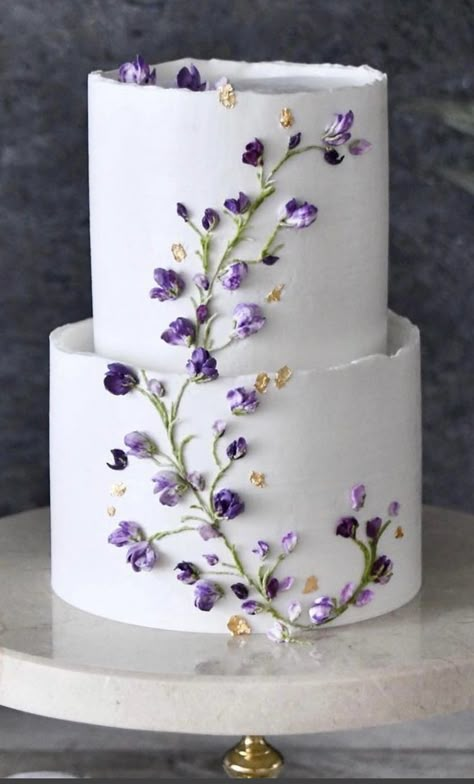 White Cake Purple Flowers, Bridal Shower Cake Lavender, Simple Wedding Cake Purple, Two Tier Wedding Cake Lavender, Purple And Grey Wedding Cake, Ube Wedding Cake, Lavender And Sage Wedding Cake, Green And Purple Wedding Cake, Purple And Green Wedding Cake