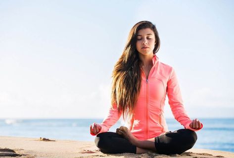 Meditation is slowly becoming as popular as yoga. But is meditation good for everyone? #meditate #mindfulness #meditation Kapalbhati Pranayama, Yoga For Knees, Sivananda Yoga, Teaching Mindfulness, Slim Calves, Calf Exercises, Improve Energy Levels, Reduce Hair Fall, Yoga Posen